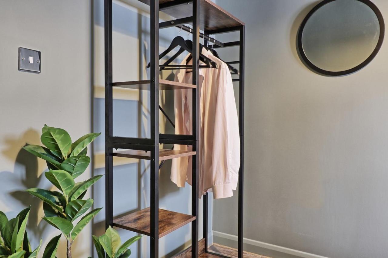 Urban Stylish Apartment - Southend Stays ภายนอก รูปภาพ